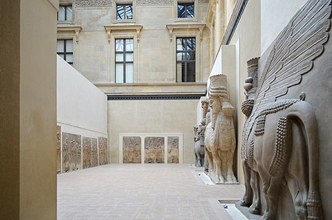 Dans le Palais de Sargon II, au musée du Louvre